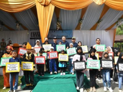Penutupan Festival Literasi  2025 oleh Rovanly Abdams