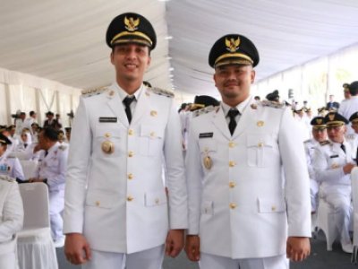 Wali Kota Sawahlunto Riyanda Putra, S.IP dan Wakil Wali Kota Sawahlunto Jeffry Hibatullah resmi dilantik oleh Presiden RI Prabowo Subianto