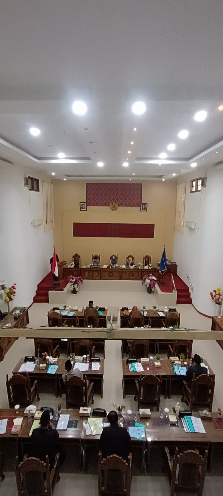 5 Fraksi DPRD Kota Sawahlunto Tanggapi Nota Pengantar Wali Kota  Rancangan Peraturan Daerah ( Ranperda) tentang Pertanggungjawaban  Pelaksanaan Anggaran Pendapatan dan Belanja Daerah (APBD) Kota Sawahlunto Tahun 2025